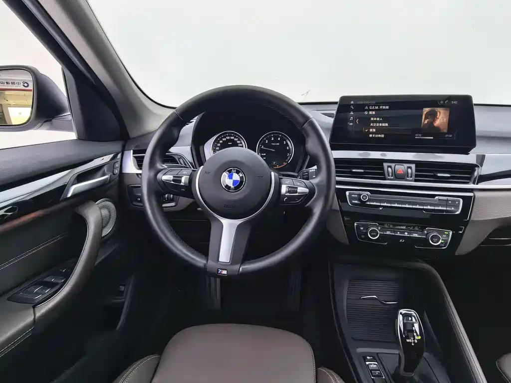 BMW X1 2022 — фото 16