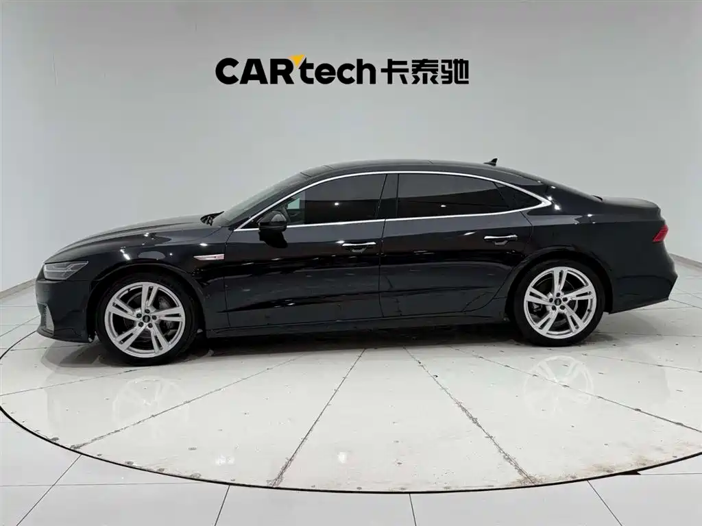 Audi A7L 2022 — фото 6
