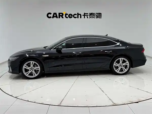 Audi A7L 2022