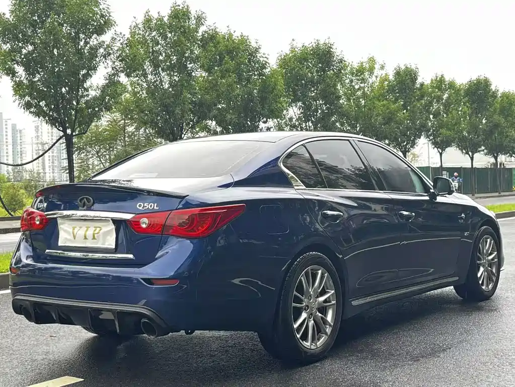 Infiniti Q50L 2017 — фото 3