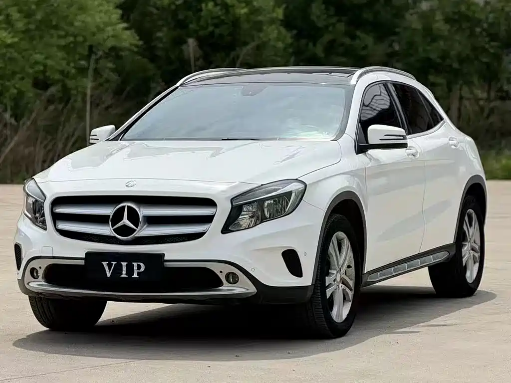 Mercedes-Benz GLA 2015