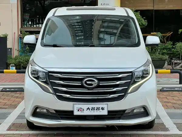 GAC Trumpchi M8 2018