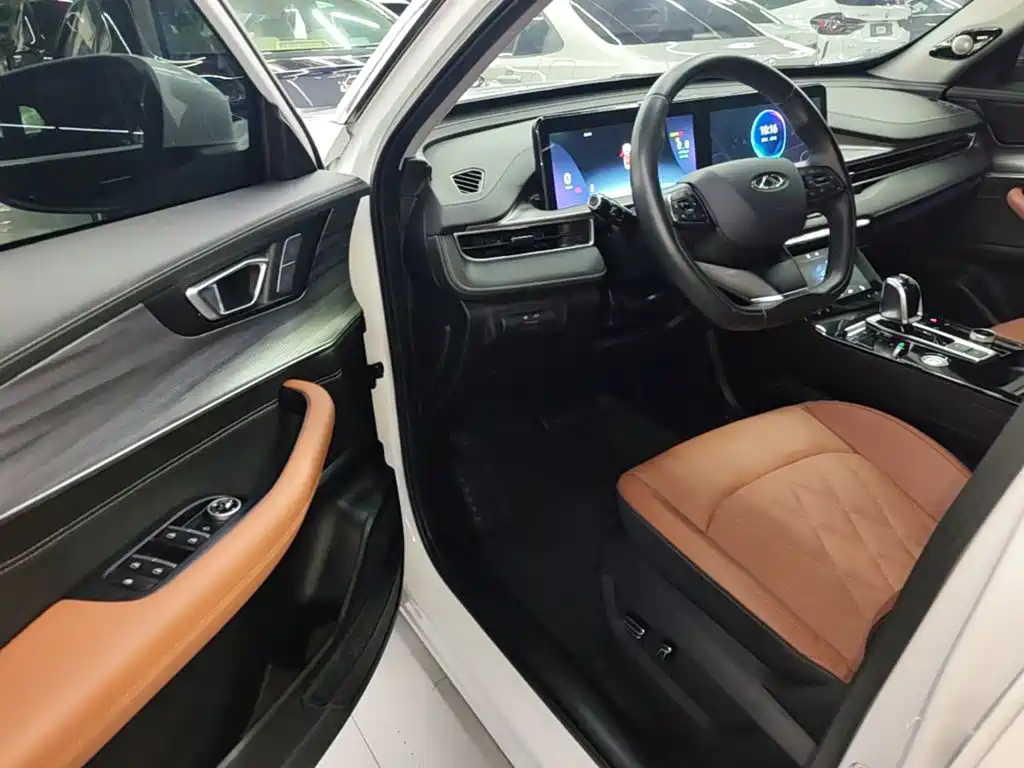 Chery Tiggo 8 PLUS 2022 — фото 10