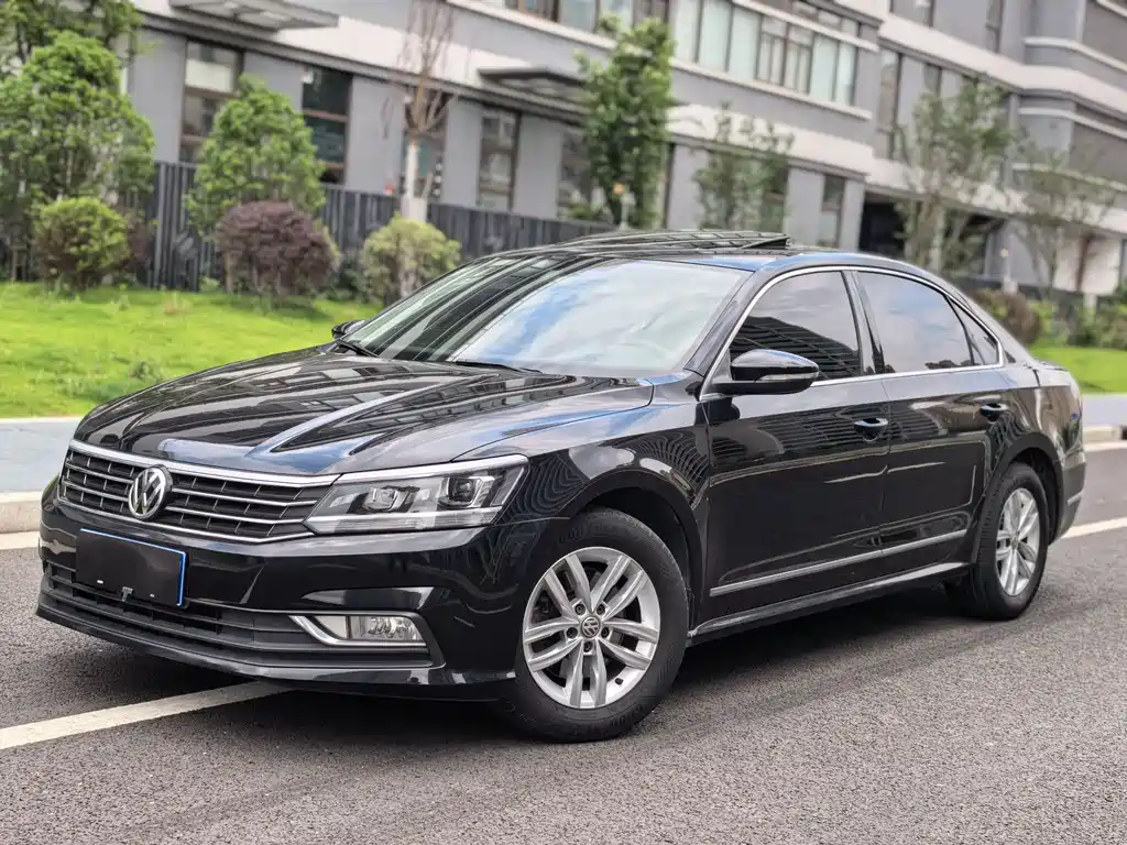 Volkswagen Passat 2017 — фото 1