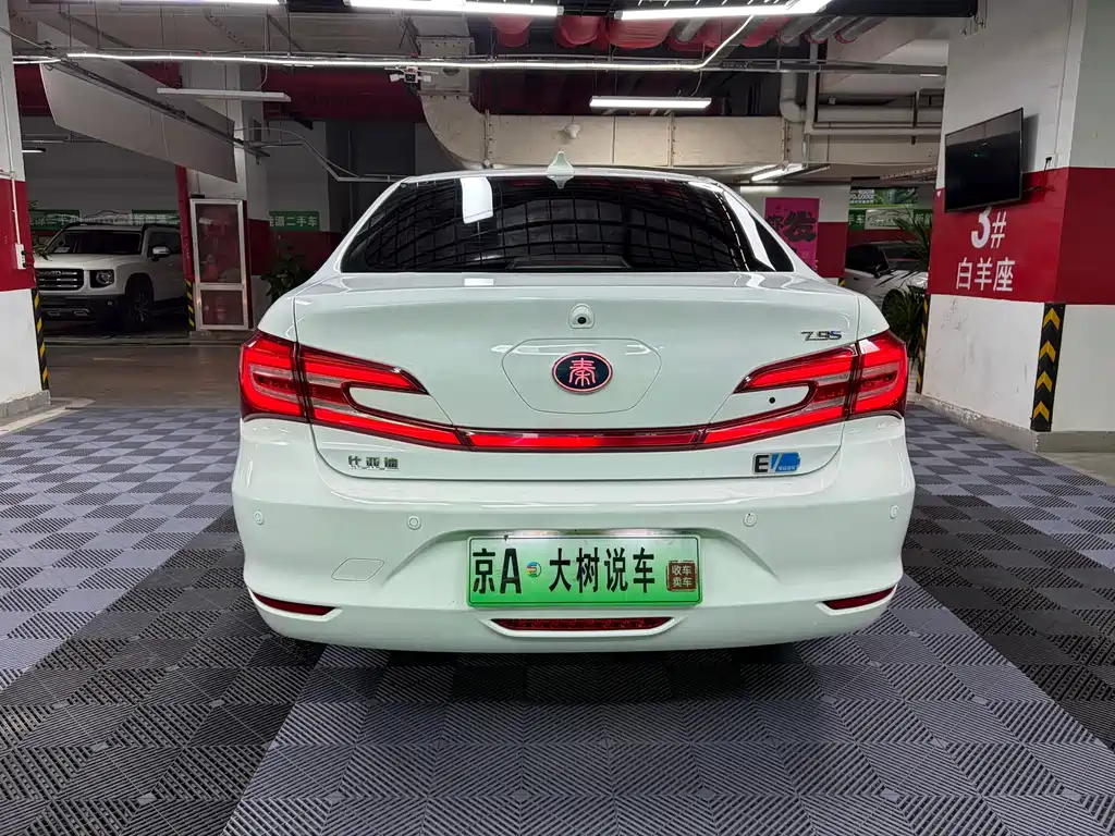 BYD Qin NEV 2018 — фото 8