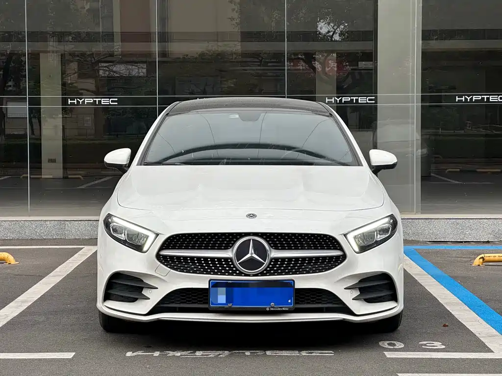Mercedes-Benz A-Class 2022 — фото 1