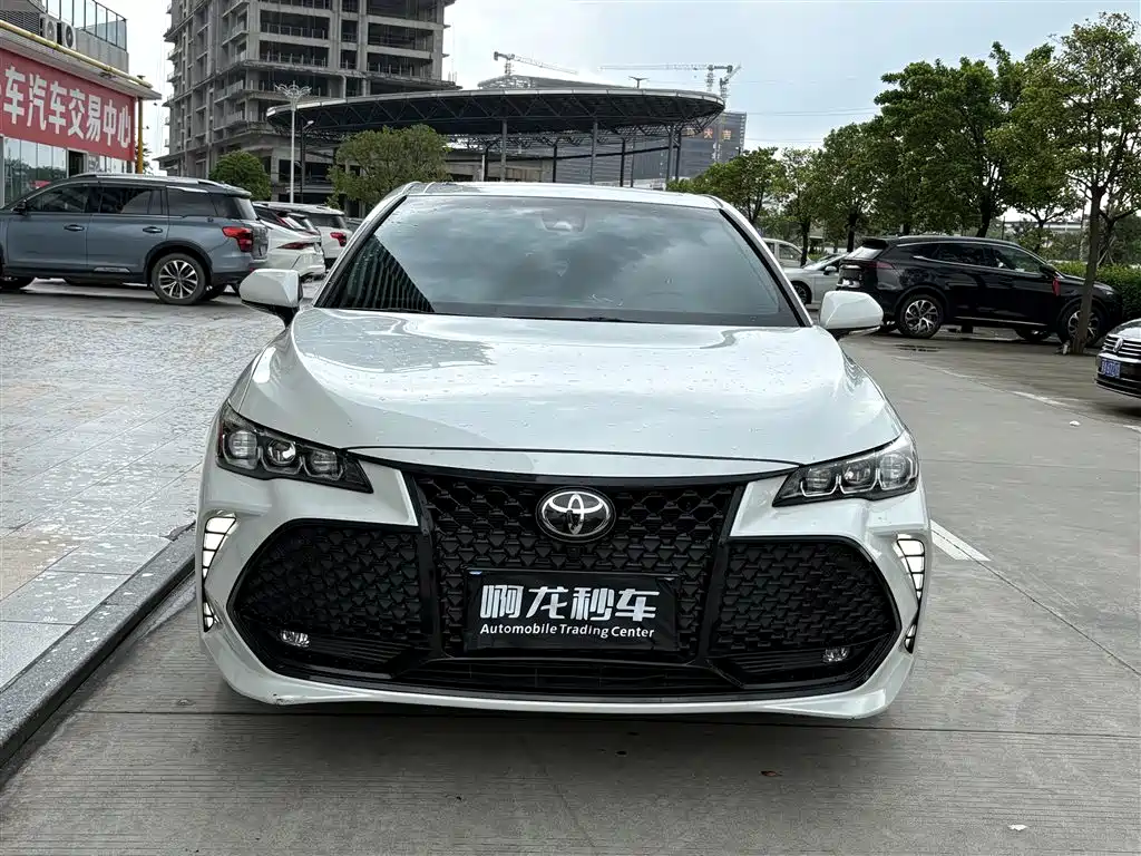 Toyota Avalon 2022 — фото 2