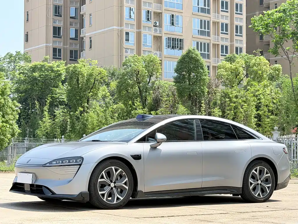 Luxeed Zhijie S7 2025