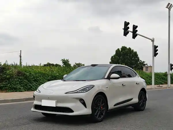 IM Motors LS6 2025