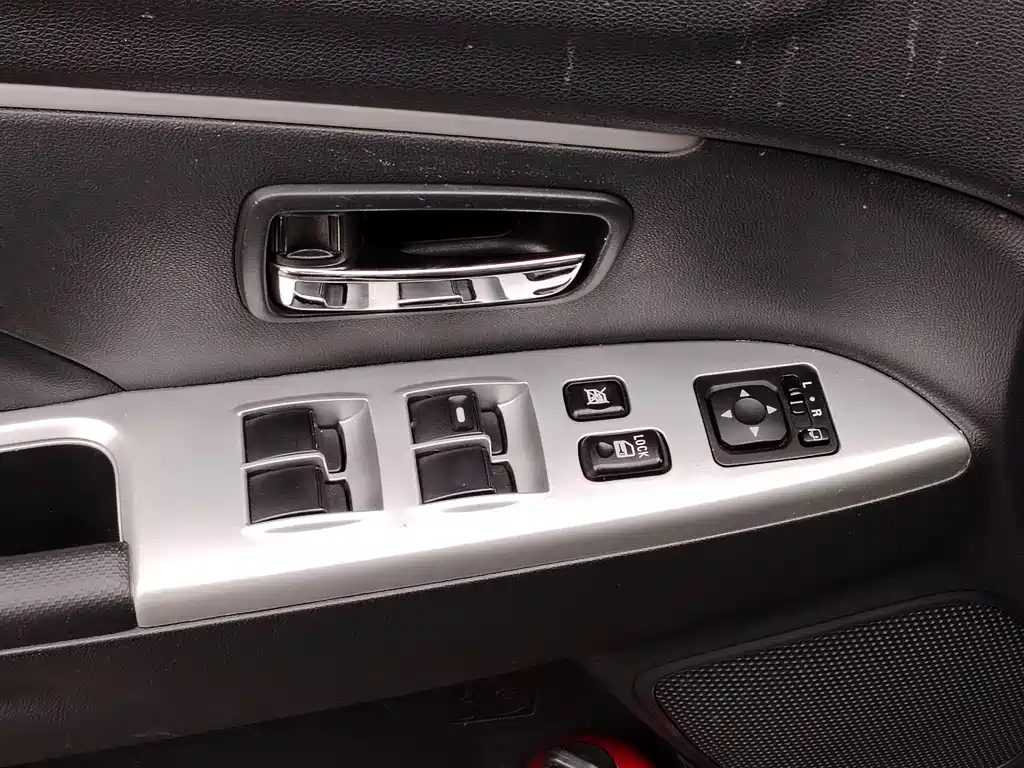 Mitsubishi ASX 2017 — фото 15