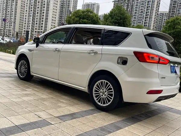 Lifan Xuanlang 2017