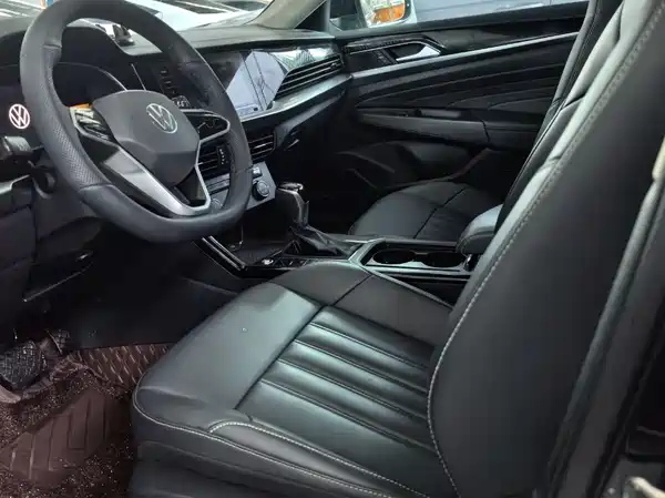 Volkswagen Passat 2022