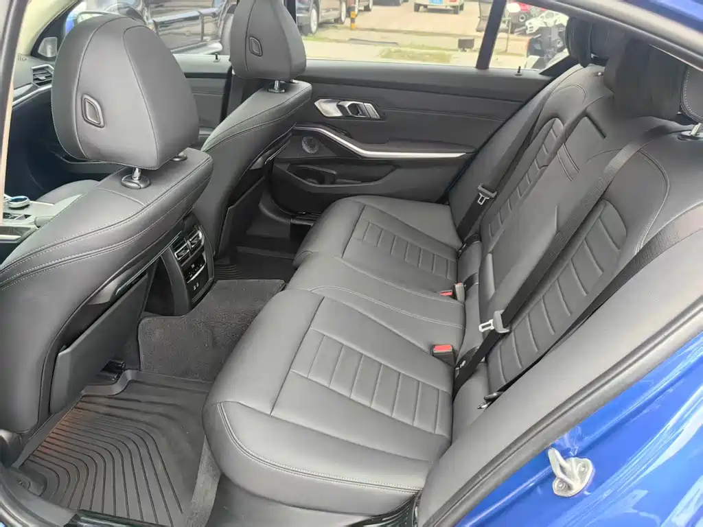 BMW 3 Series 2020 — фото 16