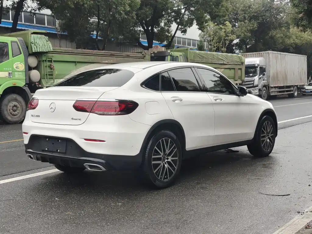 Mercedes-Benz GLC Coupe 2023 — фото 16