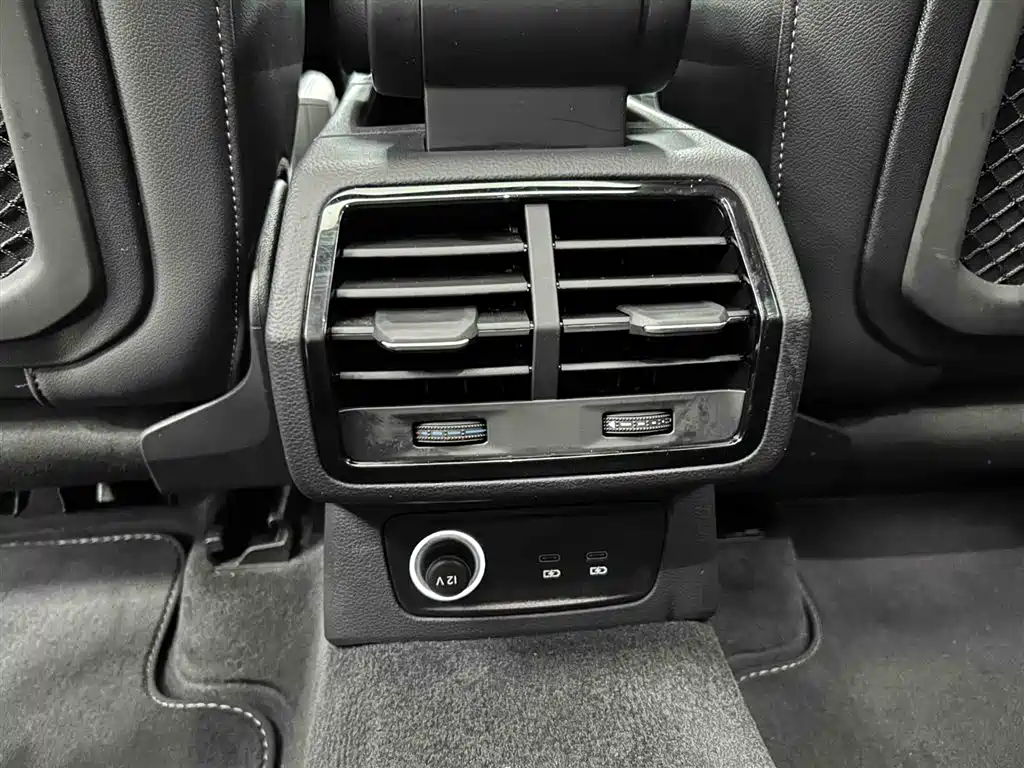 Audi Q3 2022 — фото 15