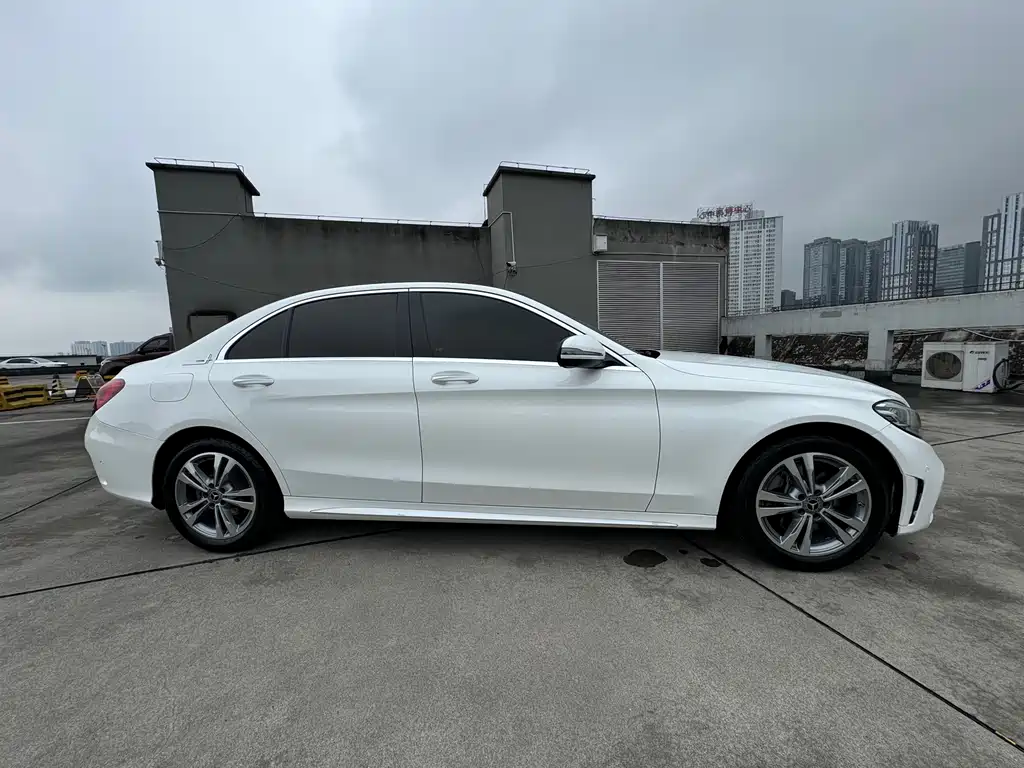 Mercedes-Benz C-Class 2021 — фото 4