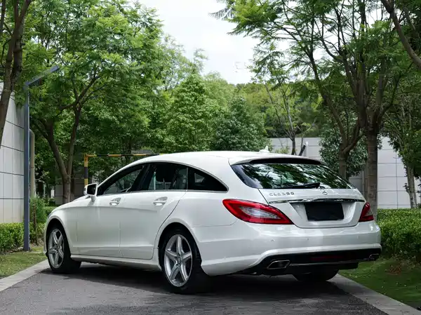 Mercedes-Benz CLS 2013
