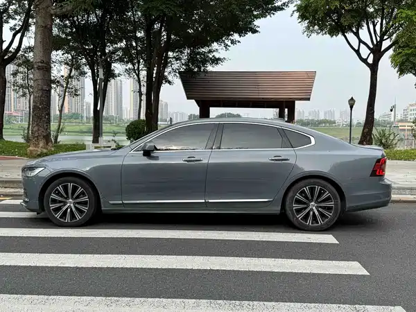 Volvo S90 2020