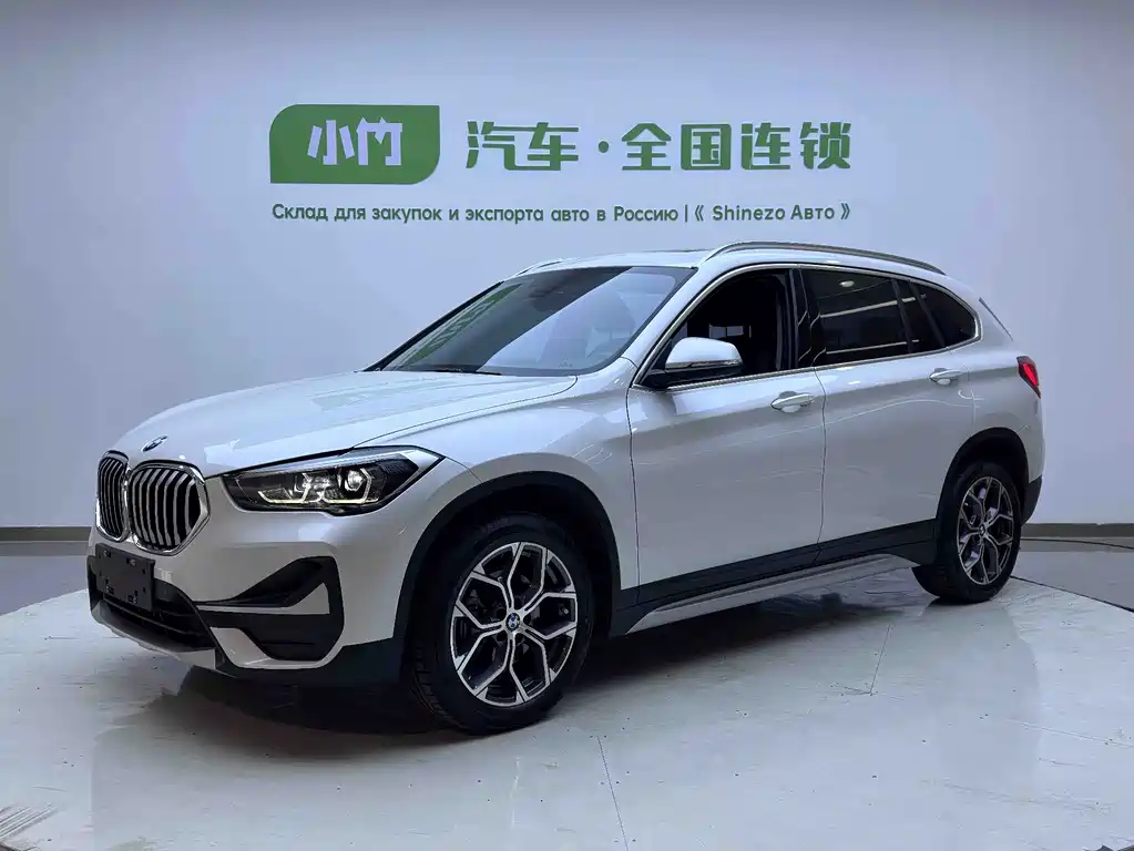 BMW X1 2022 — фото 1