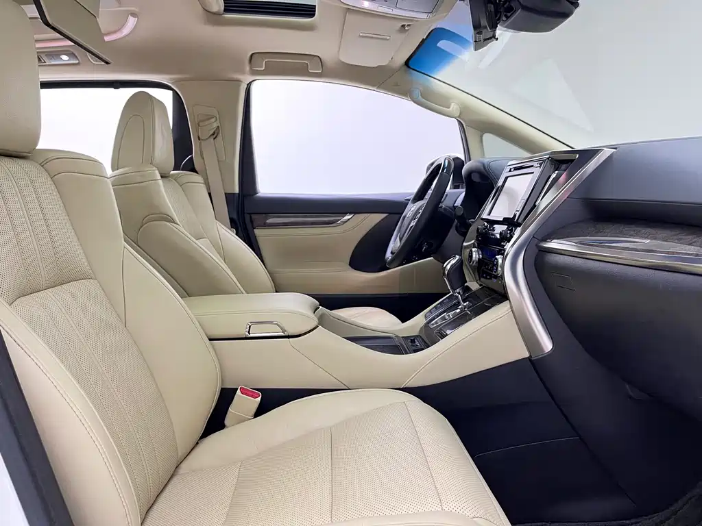 Toyota Vellfire 2020 — фото 6