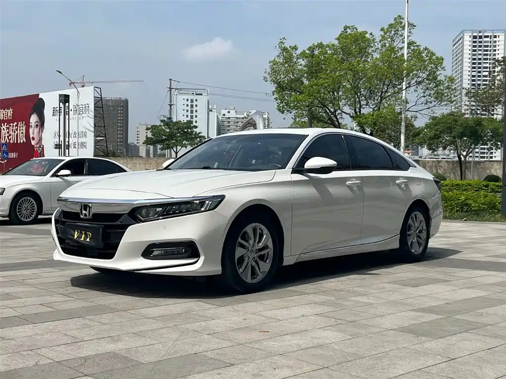 Honda Accord 2019 — фото 1