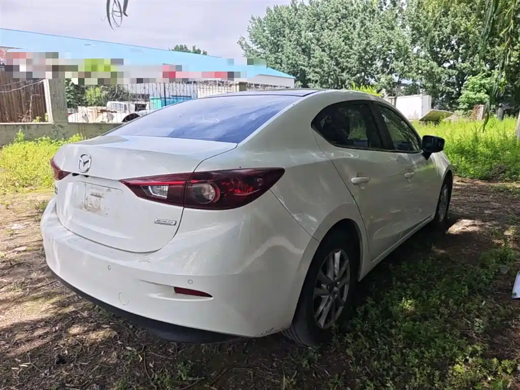 Mazda 3 Axela 2015 — фото 7