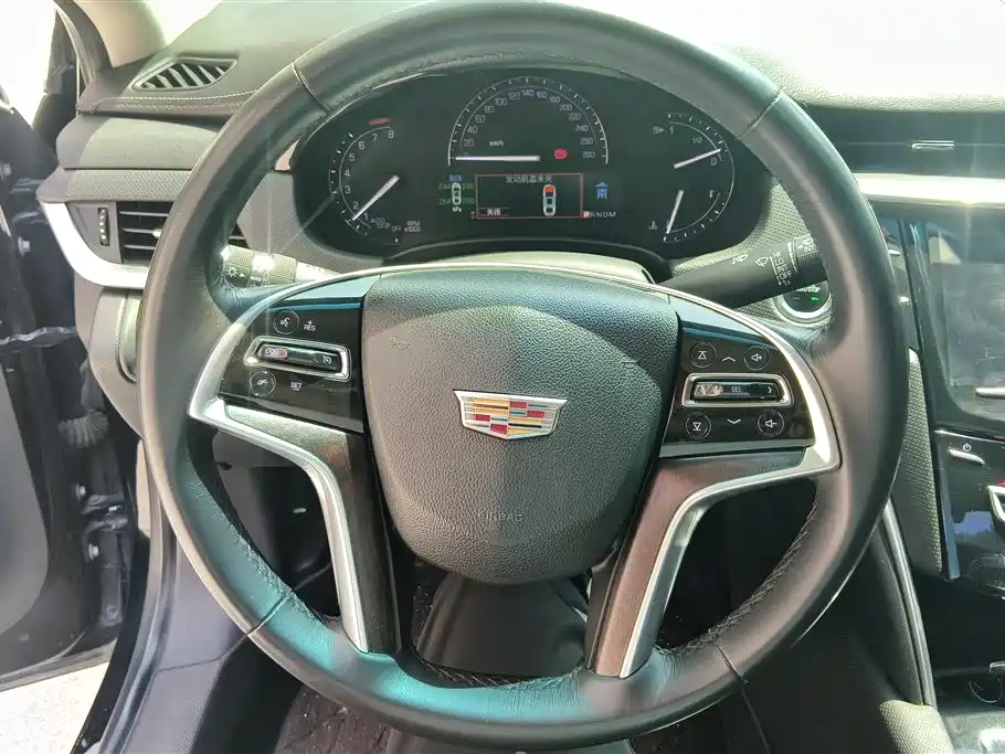 Cadillac XTS 2019 — фото 15