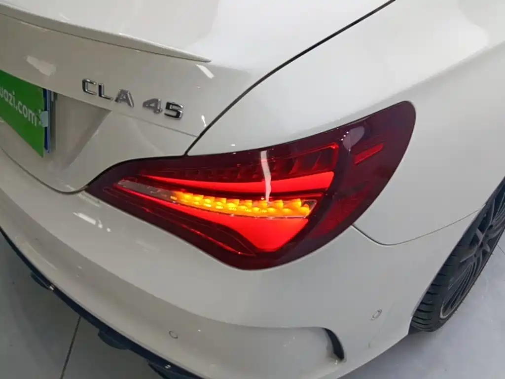 Mercedes-Benz CLA AMG 2018 — фото 8