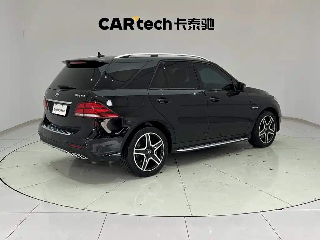 Mercedes-Benz GLE AMG 2018 — фото 50