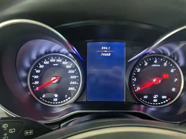 Mercedes-Benz V-Class 2021