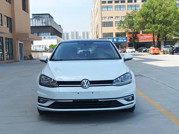 Volkswagen Golf 2020