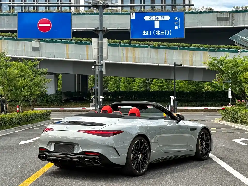 Mercedes-Benz SL-Class AMG 2025 — фото 7