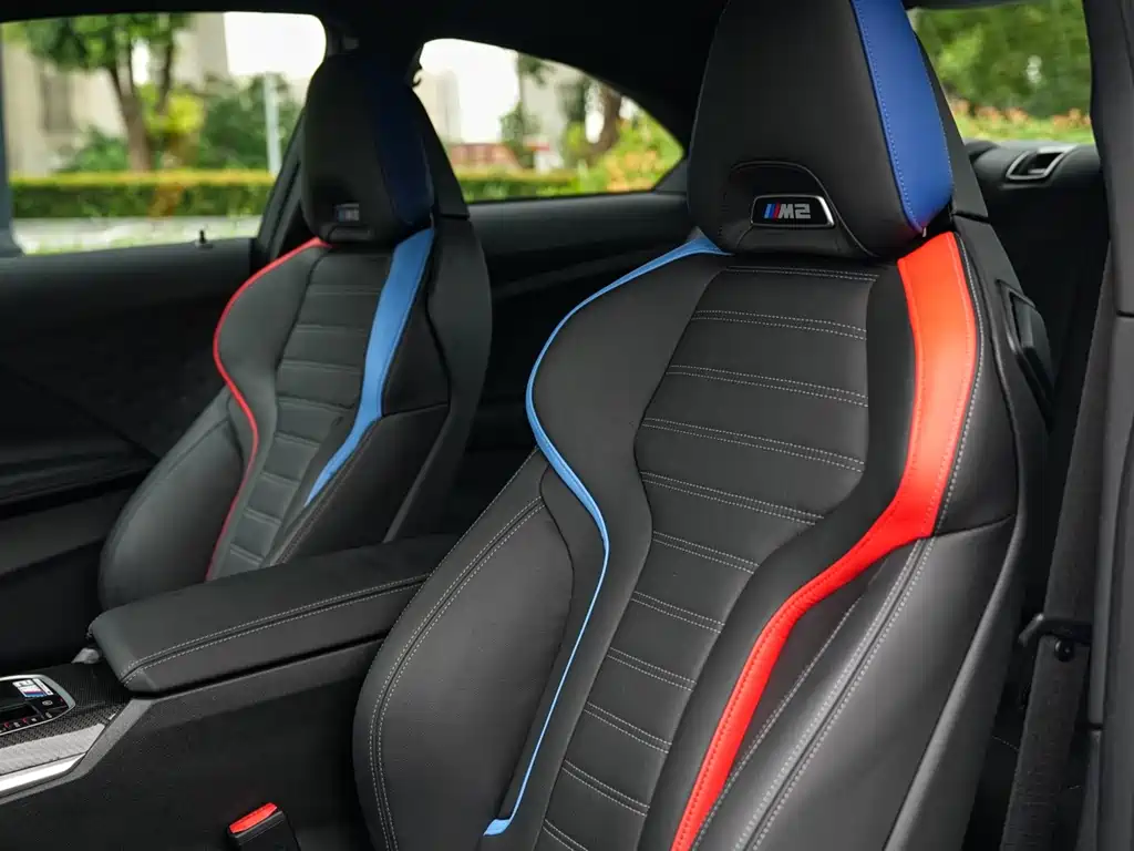 BMW M2 2024 — фото 12