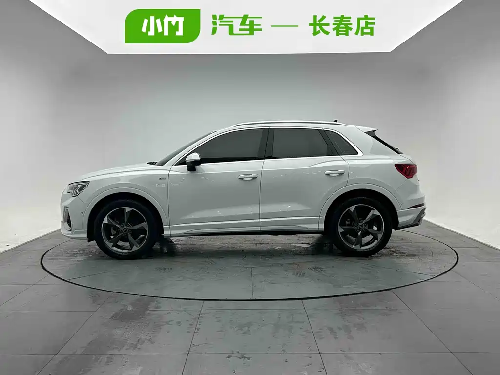 Audi Q3 2022