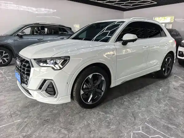 Audi Q3 2023