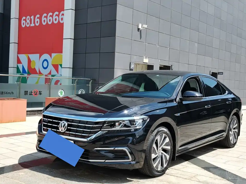 Volkswagen Passat PHEV 2019 — фото 3