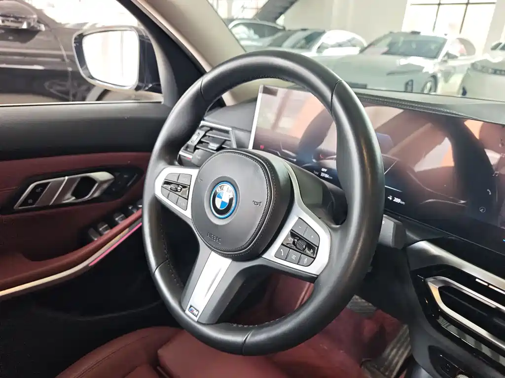 BMW i3 2022 — фото 8