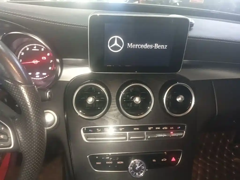 Mercedes-Benz C-Class 2018 — фото 13