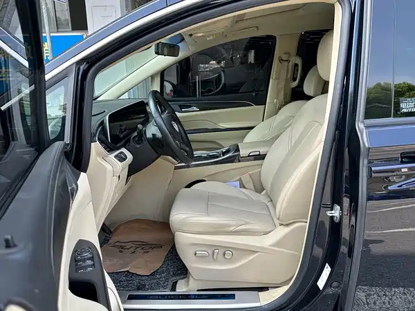 Buick GL8 2023