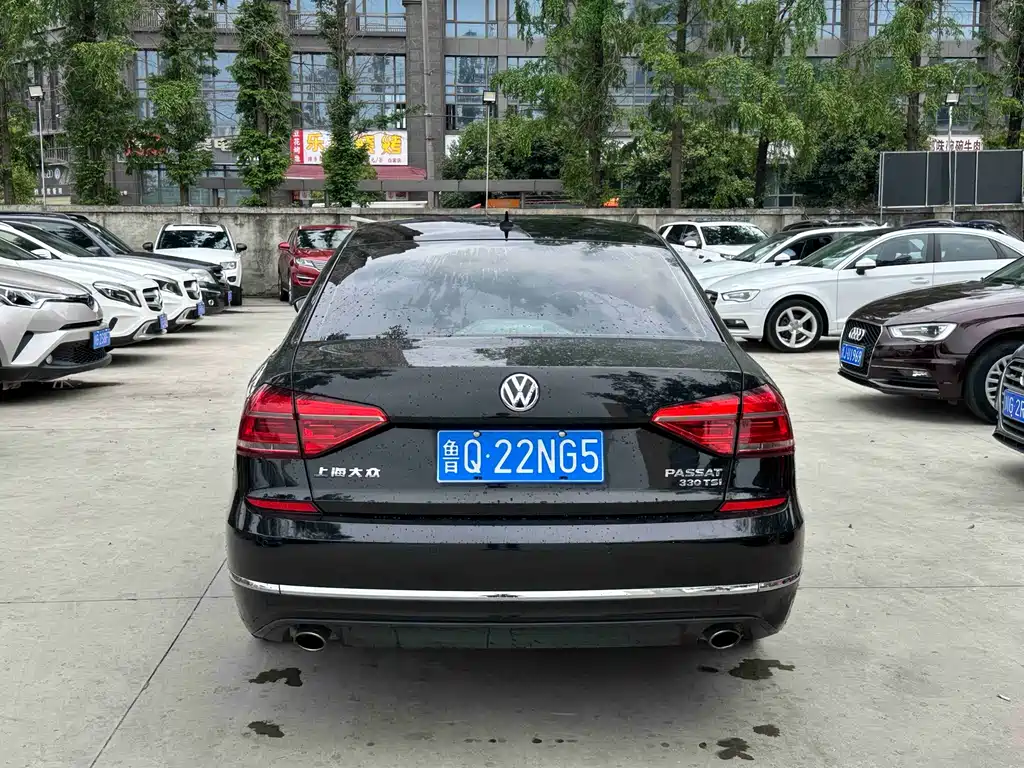 Volkswagen Passat 2016 — фото 13