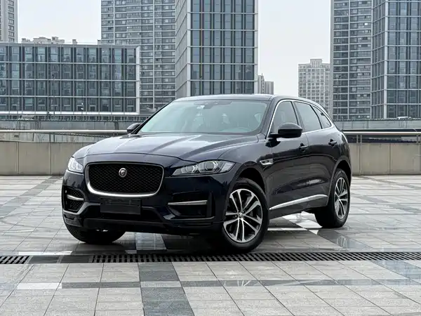 Jaguar F-PACE 2017