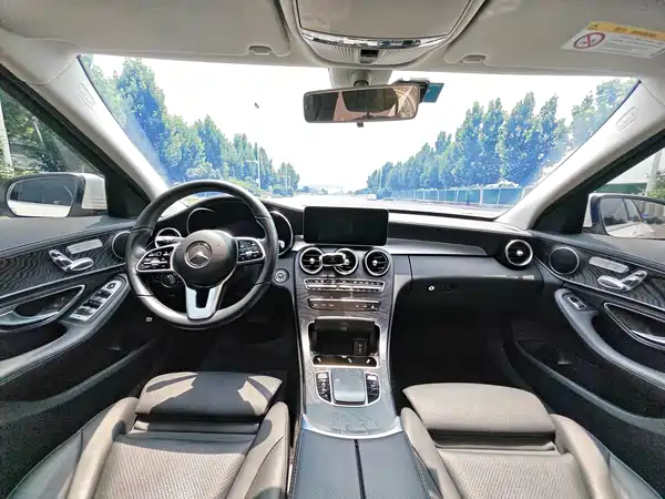 Mercedes-Benz C-Class 2019