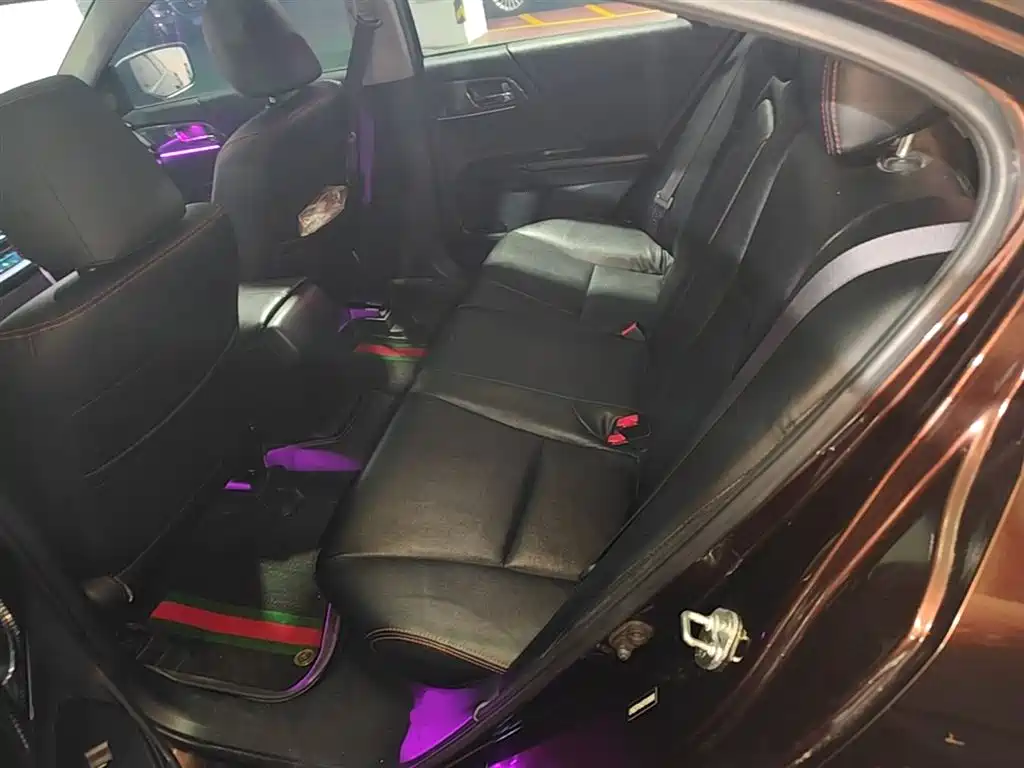 Honda Accord 2016 — фото 17