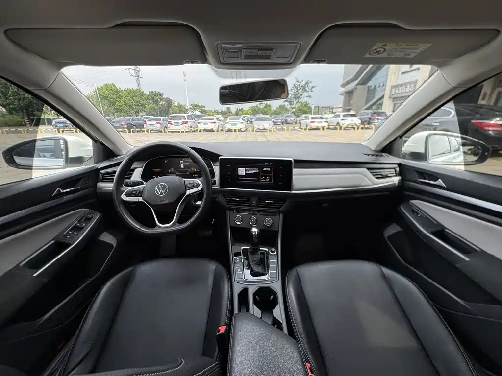 Volkswagen Bora 2024