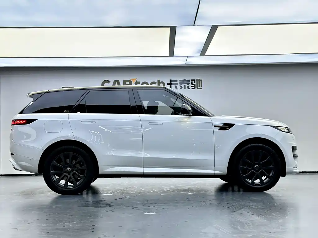 Land Rover Sport 2023 — фото 3