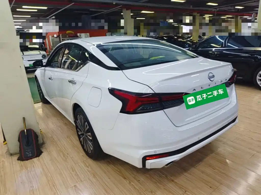 Nissan Teana 2024