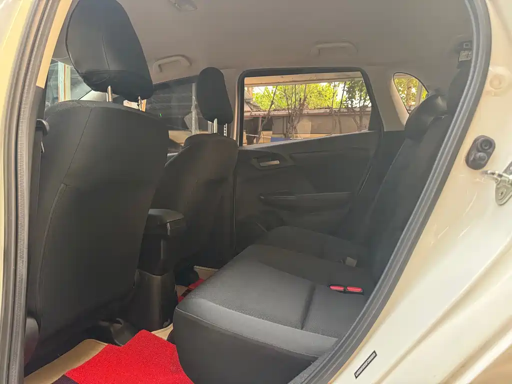 Honda Fit 2015 — фото 8