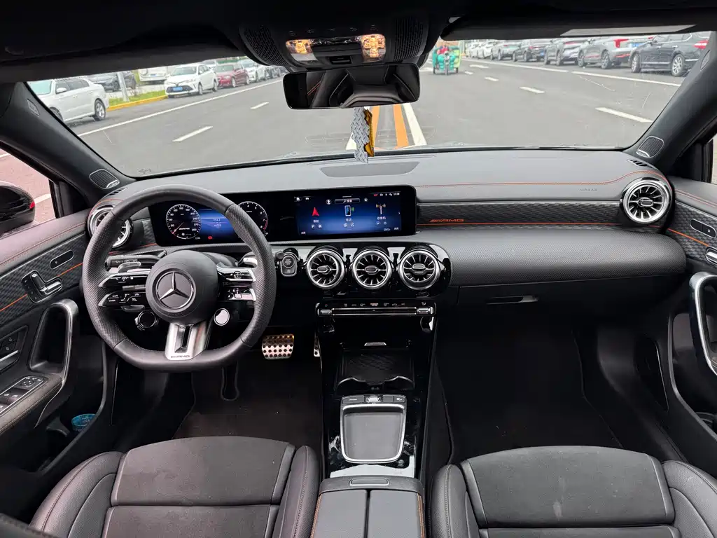 Mercedes-Benz A-Class AMG 2024 — фото 20