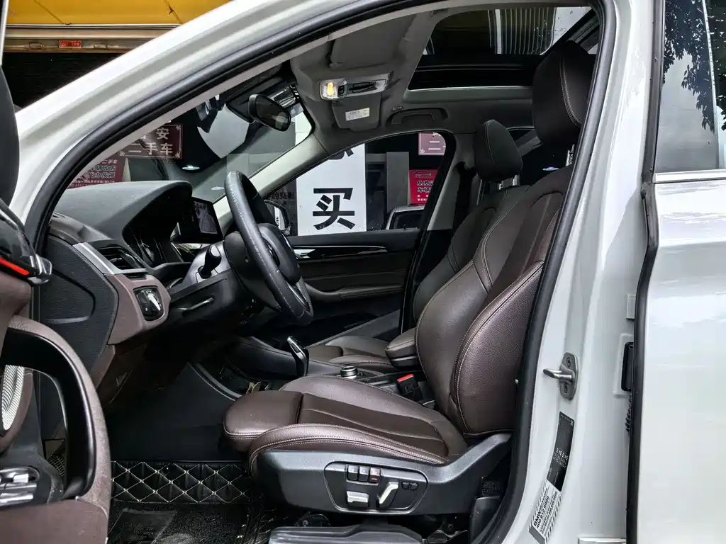 BMW X1 2020 — фото 10