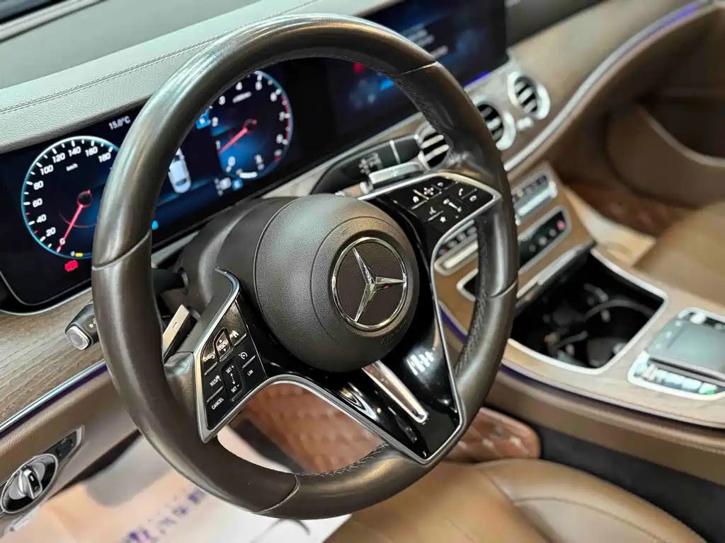 Mercedes-Benz E-Class 2021 — фото 6
